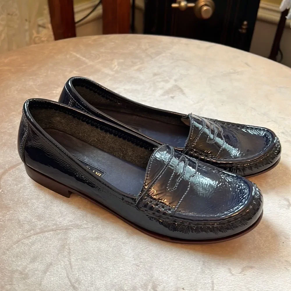 *Antonio Melani* Navy Blue Patent Classic Loafers Sz 8.5N